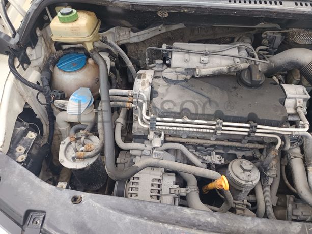 Volkswagen Caddy · Ano 2009