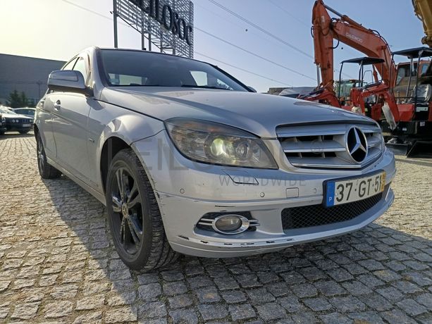 Mercedes-Benz C220 · Ano 2008