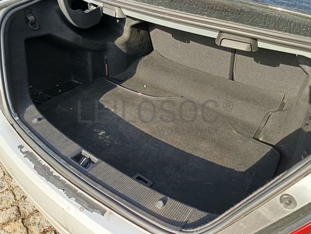 Mercedes-Benz C220 · Ano 2008