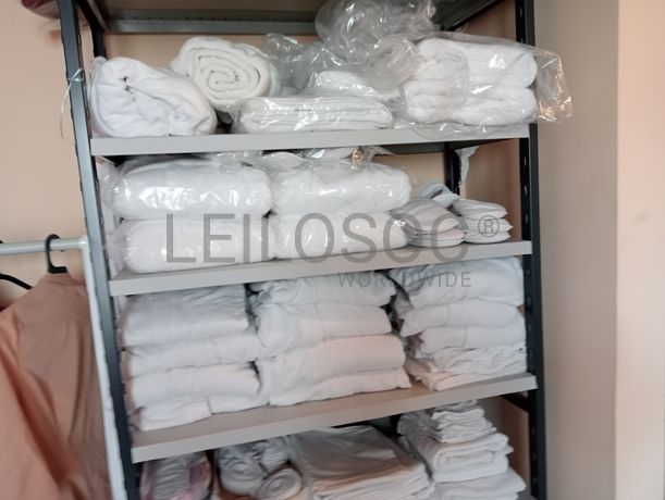 Produtos de Estética e Perfumaria · Bijuteria