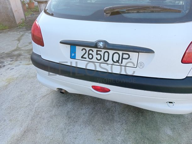 Peugeot 206 · Ano 2000