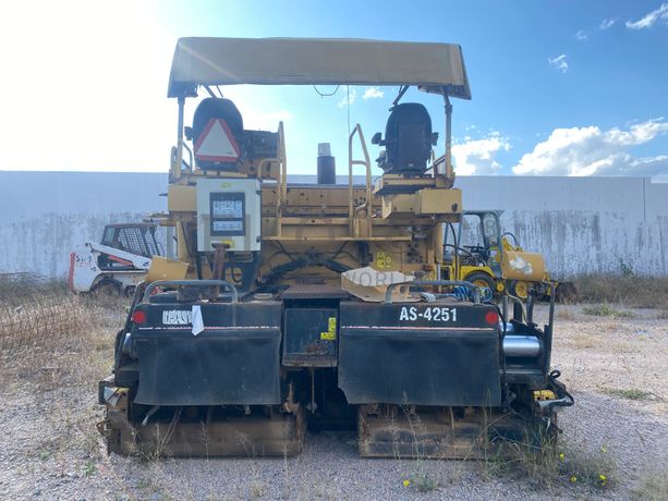 Espalhadora de Asfalto CATERPILAR AP-755