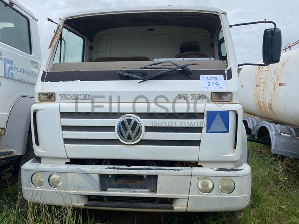 Camião Trator (Cavalo Mecânico)  VOLKSWAGEN 31-310 (2)