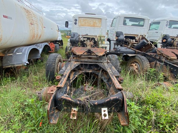 Camião Trator (Cavalo Mecânico)  VOLKSWAGEN 31-310 (2)