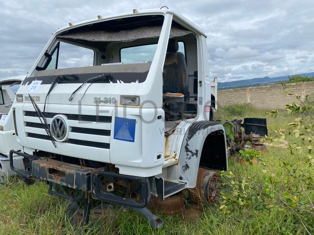 Camião Trator (Cavalo Mecânico)  VOLKSWAGEN 31-310 (4)