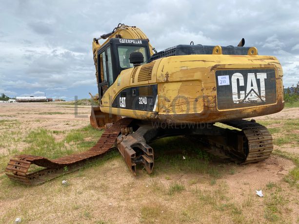 Escavadora CATERPILAR 325 DLN