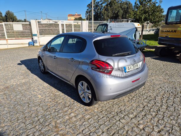 Peugeot 208 · Ano 2019 