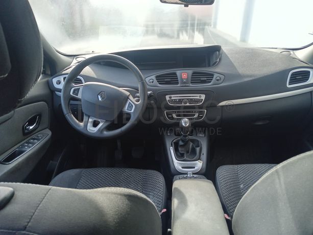 Renault Grand Scénic · Ano 2011 · 7 Lugares