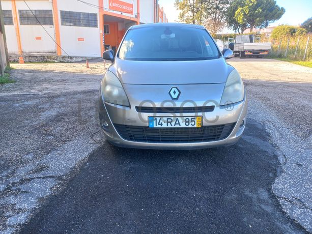 Renault Grand Scénic · Ano 2011 · 7 Lugares