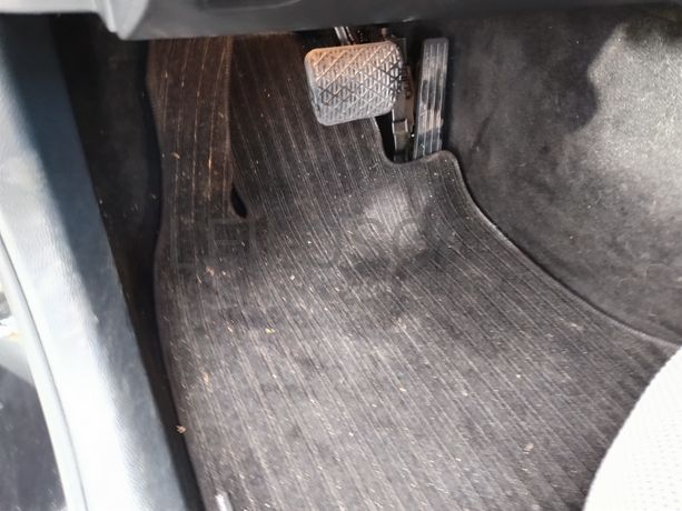 Mercedes-Benz C350e · Ano 2016