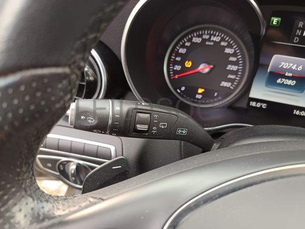 Mercedes-Benz C350e · Ano 2016