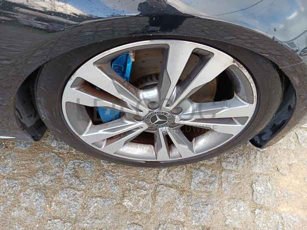 Mercedes-Benz C350e · Ano 2016