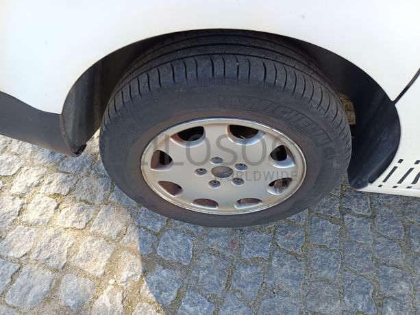 Volkswagen Caddy · Ano 2005