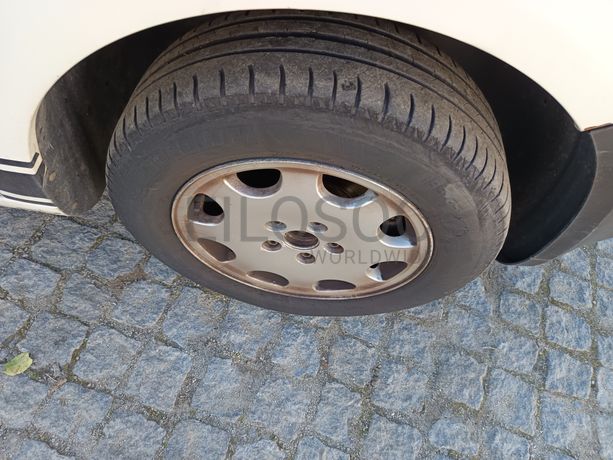 Volkswagen Caddy · Ano 2005