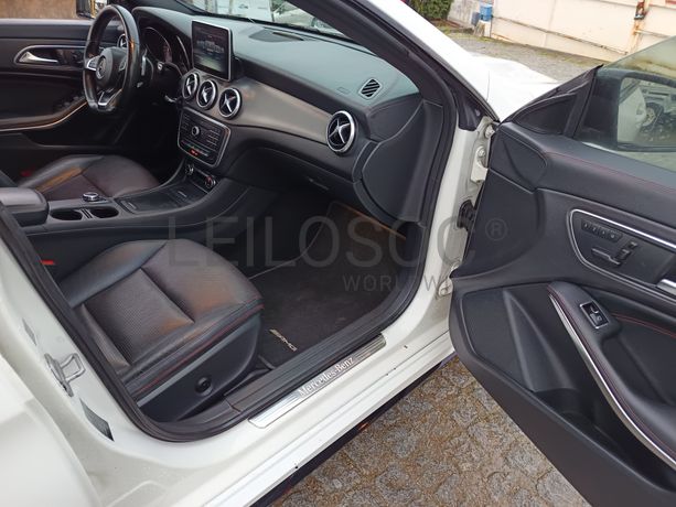 Mercedes-Benz CLA 220 · Ano 2015