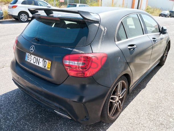 Mercedes- Benz A 180 CDI · Ano 2014