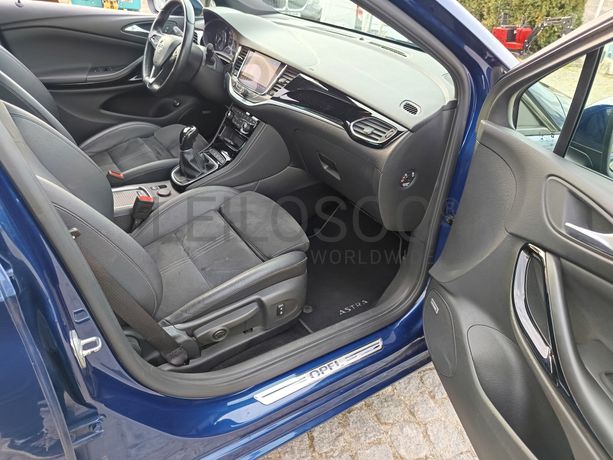 Opel Astra · Ano 2019