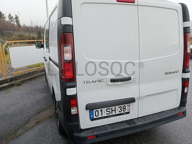 Renault Trafic DCI 120 · Ano 2016