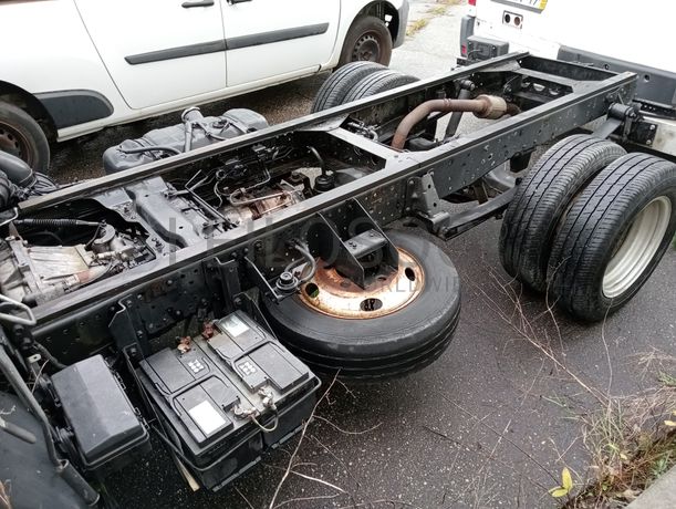 Isuzu NLR85 · Ano 2009