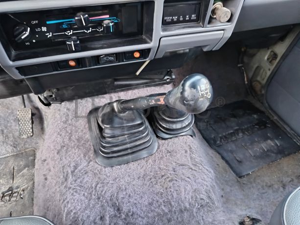 Toyota Land Cruiser 250 Turbo Diesel · Ano 1990
