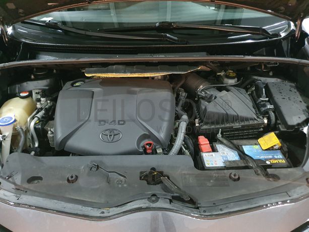 Toyota Verso · Ano 2014 · 7 Lugares