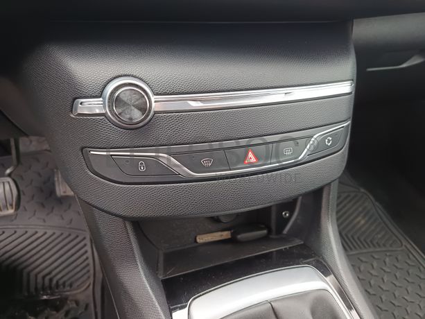 Peugeot 308 · Ano 2016  
