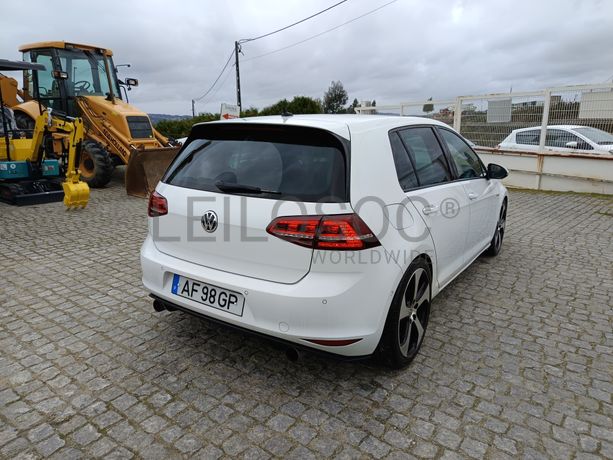 Volkswagen Golf GTI · Ano 2016