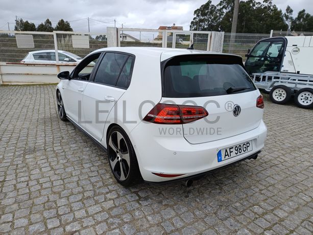 Volkswagen Golf GTI · Ano 2016