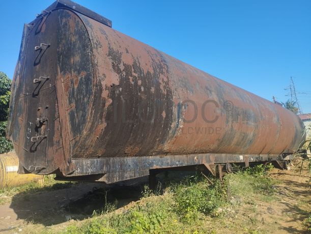 Semi reboque cisterna de alcatrão