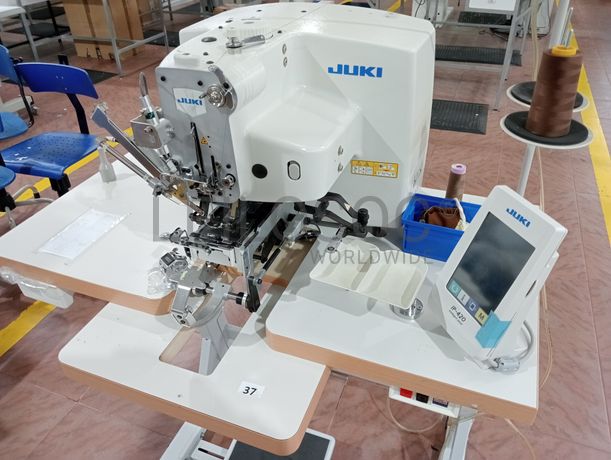 Máquina de Pregar Botões e Ponto Corrido