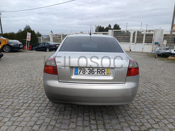 Audi A4 · Ano 2001