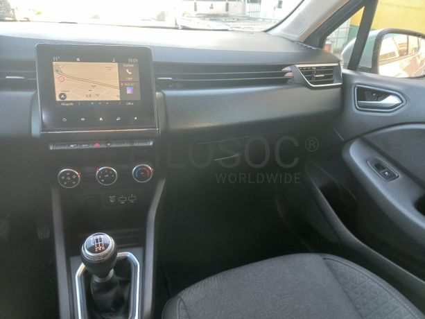 Renault Clio · Ano 2021