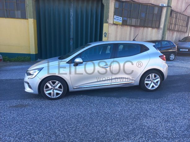 Renault Clio · Ano 2021