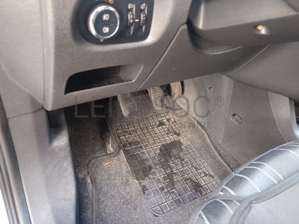 Opel Corsa · Ano 2010