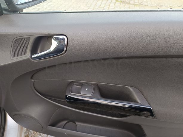 Opel Corsa · Ano 2010