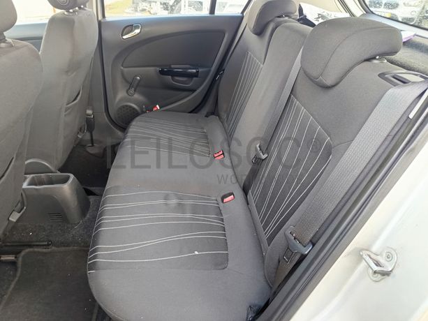 Opel Corsa · Ano 2010