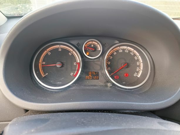 Opel Corsa · Ano 2010