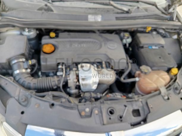 Opel Corsa · Ano 2010