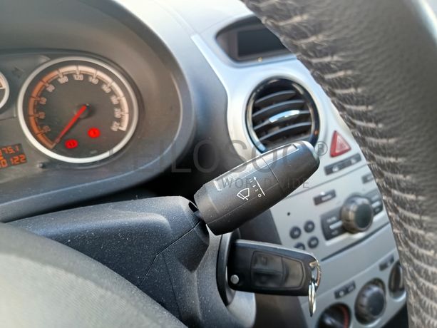 Opel Corsa · Ano 2010