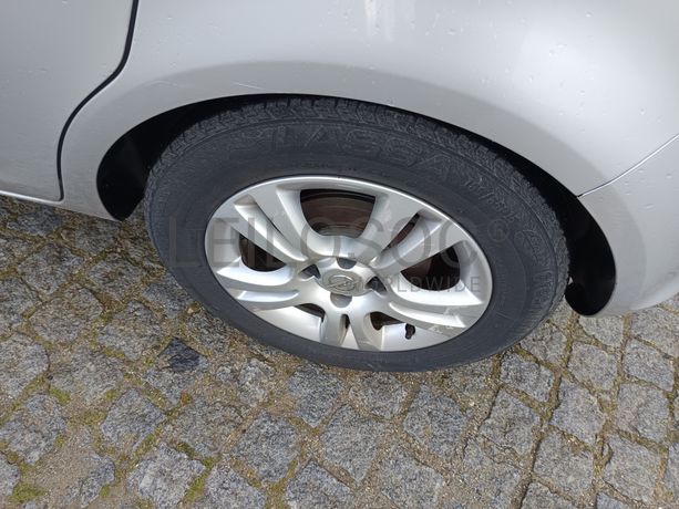 Opel Corsa · Ano 2010