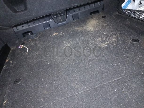 BMW 318D · Ano 2012