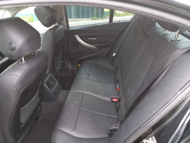 BMW 318D · Ano 2012