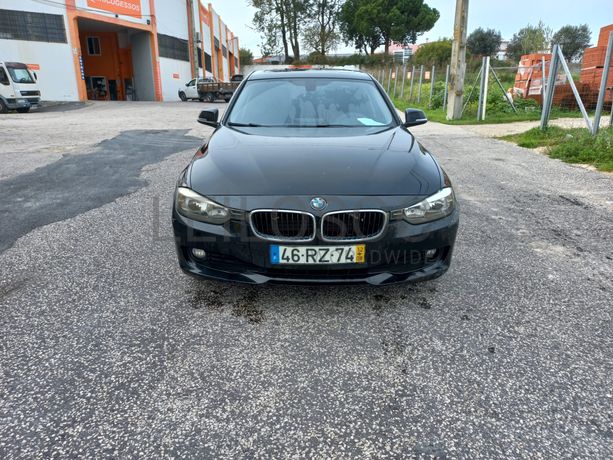 BMW 318D · Ano 2012