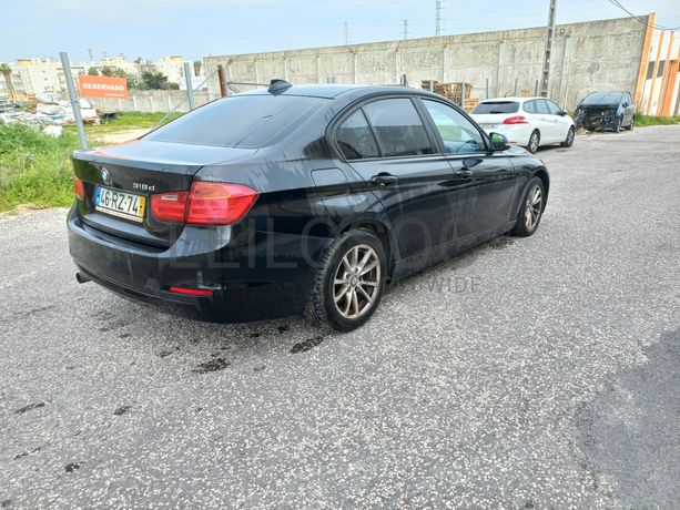 BMW 318D · Ano 2012