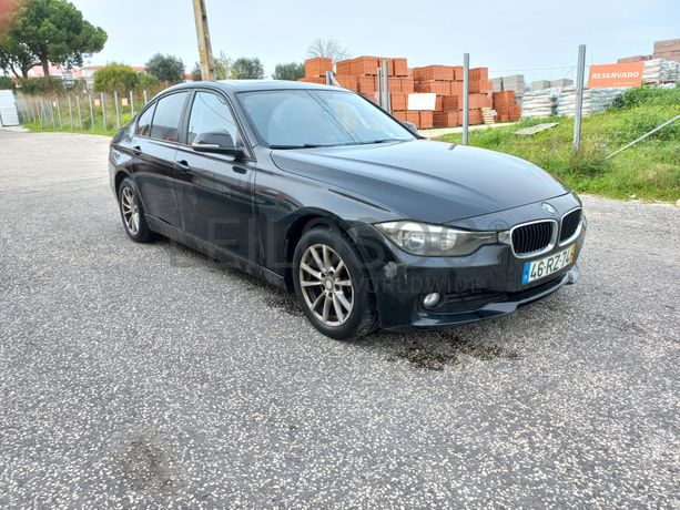 BMW 318D · Ano 2012