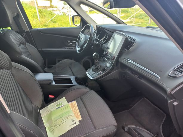 Renault Grand Scénic · Ano 2018 · 7 Lugares