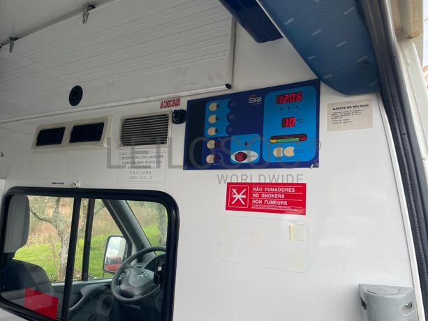 Mercedes-Benz Sprinter 3-t Van · Ano 2005