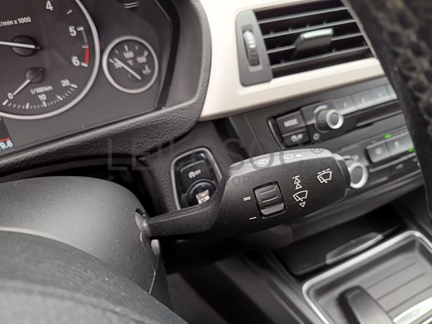 BMW 318d · Ano 2014