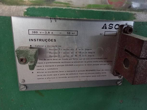 Máquina de Furar · Serra de Fita