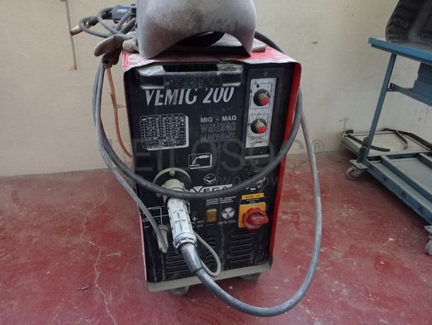 Máquina de Furar · Aparelhos de Soldar